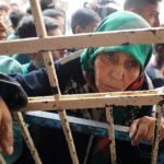إبرة تسبب اختناق محجبة بالبيضاء‎