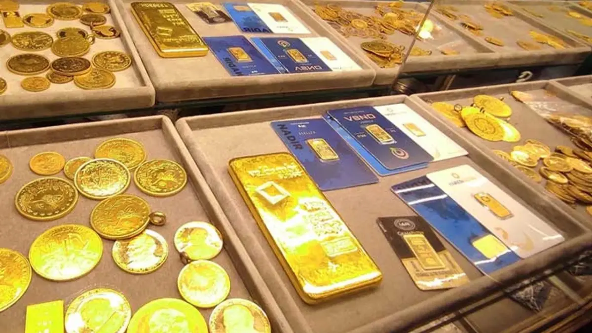التوتر التجاري بين والولايات المتحدة والصين يرفع أسعار الذهب عالميًا.webp