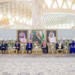 كيف يخترق فيروس نقص المناعة البشرية الخلايا المناعية ويختطفها؟