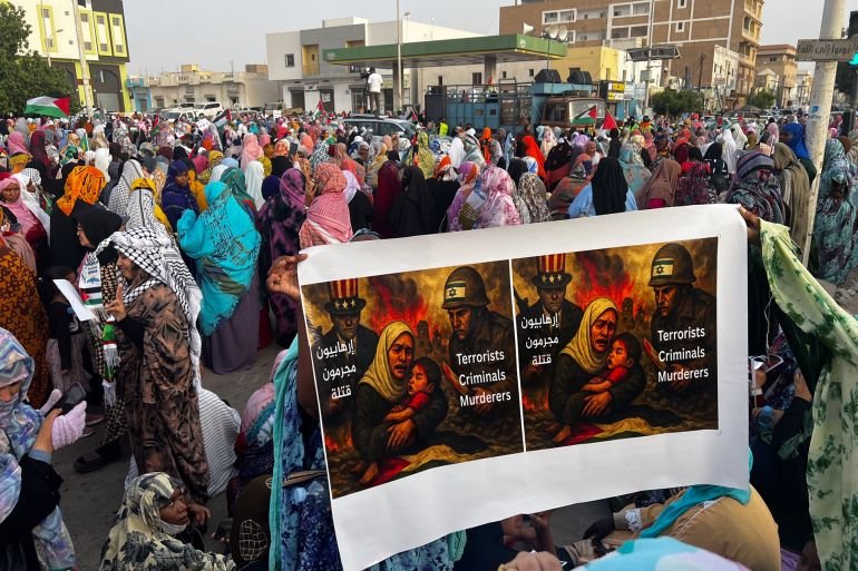صور من المسيرة النسائية للجزيرة