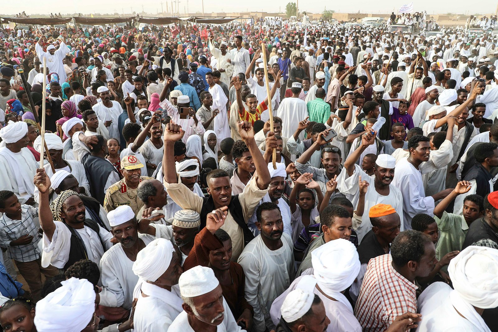 ما وراء عزل زعماء قبائل وإدارات أهلية في غرب السودان؟
