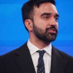 حسناء طالب.. عشرينية مغربية من خنيفرة تفرض اسمها في قلب “وول ستريت الخليج” بثروة تفوق 3.8 مليار دولار