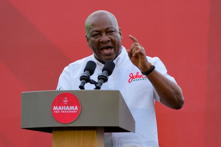 FILE PHOTO: Ghana's former president and current main opposition National Democratic Congress (NDC) party presidential candidate John Dramani Mahama, 65, addresses supporters during a political campaign launch ahead of December polls, in Tamale, Ghana, July 27, 2024. REUTERS/Francis Kokoroko/File Photo