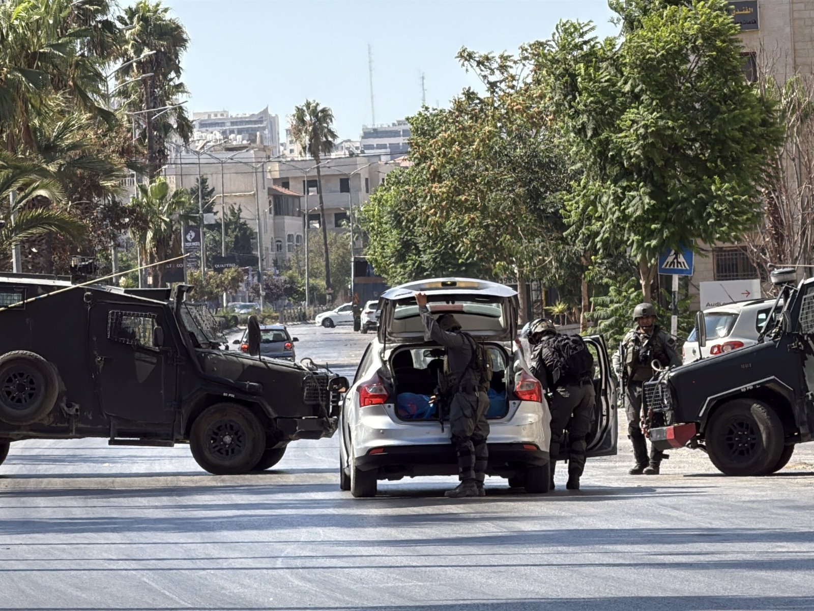 ماذا يفعل الاحتلال بقرية المغيّر في الضفة؟