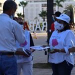 التدخين بالقرب من ابنك قد يؤثر على أطفاله في المستقبل