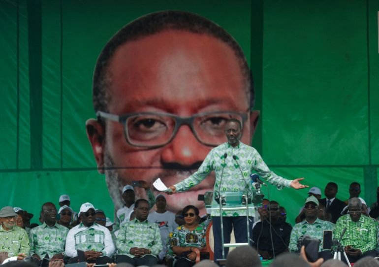 تيجاني تيام FILE PHOTO: Tidjane Thiam, president of the PDCI (Democratic Party of Cote d'Ivoire), speaks during his first official meeting in Soubre, Ivory Coast, June 22, 2024. REUTERS/Luc Gnago/File Photo