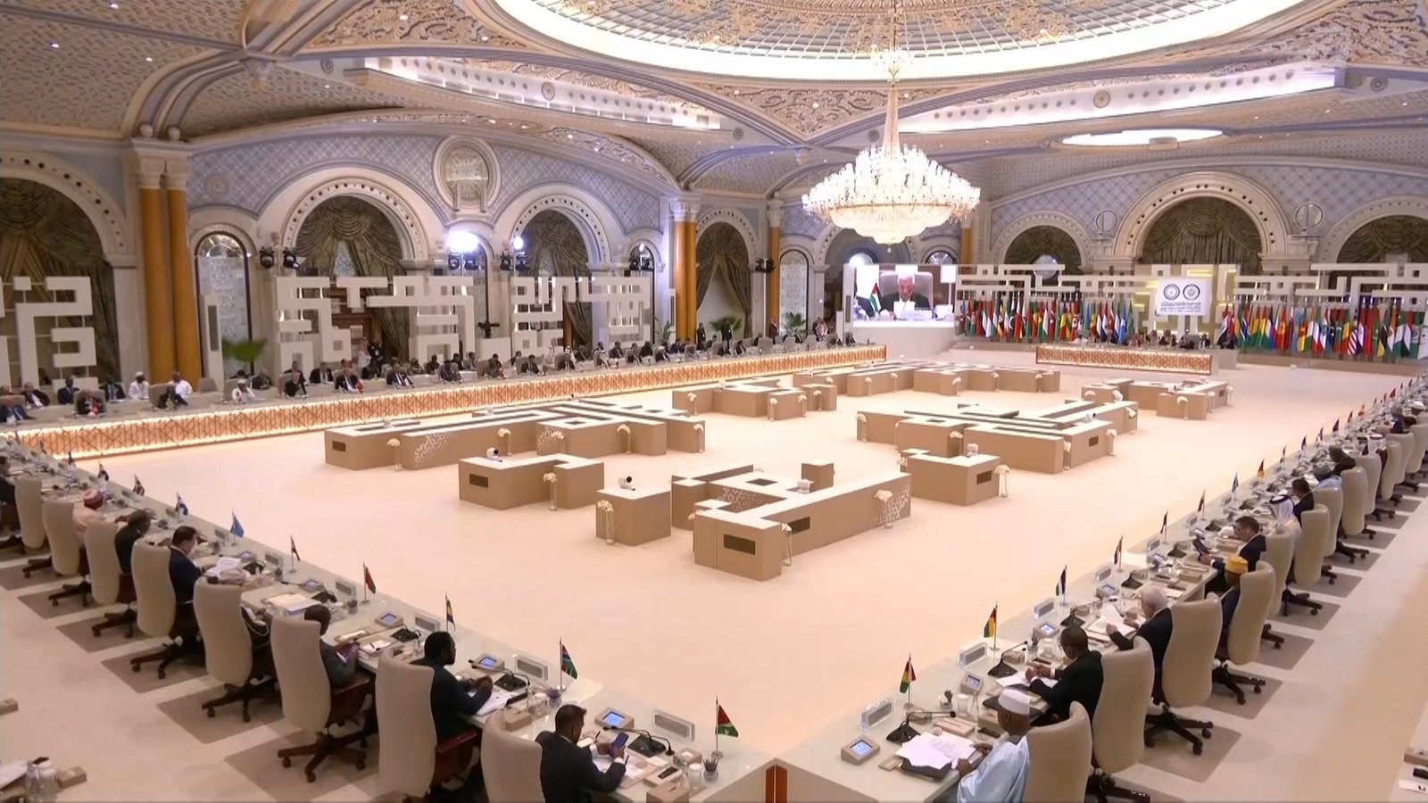ردا على العدوان الإسرائيلي.. قمة طارئة في قطر تعيد ترتيب الأولويات