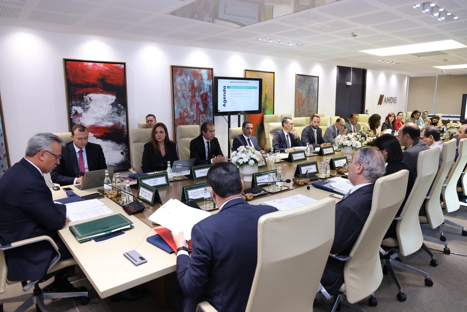 المغرب يصادق على اتفاقيات استثمارية بقيمة 200 مليار درهم في 2024 - العمق المغربي