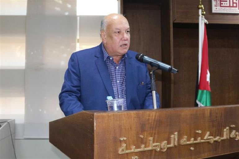 الأديب زياد أبو لين