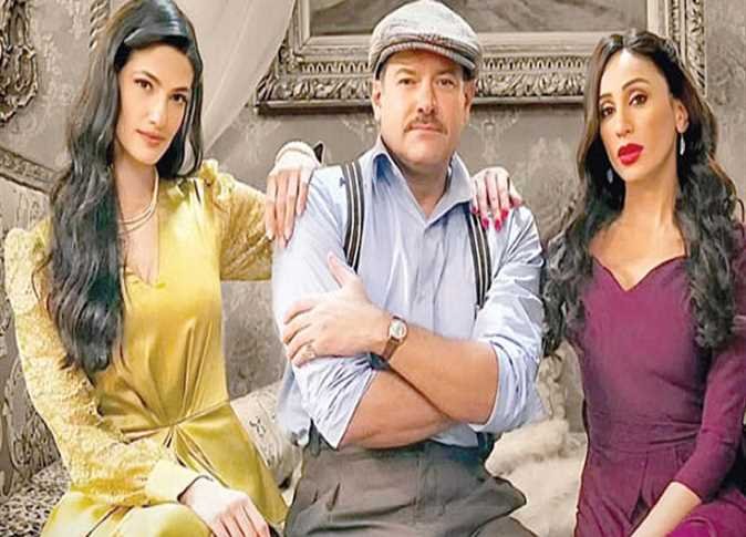 عمرو يوسف ودينا الشربينى وتارا عماد من فيلم «درويش»
- صورة أرشيفية