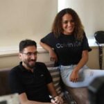 ترجيح هبوط النفط وسط ارتفاع الإمدادات وتأثير الرسوم الجمركية