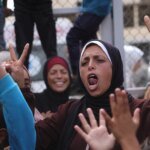 إدارة ترامب تفرض عقوبات على نحو 100 فرد وكيان لشراء النفط الإيراني