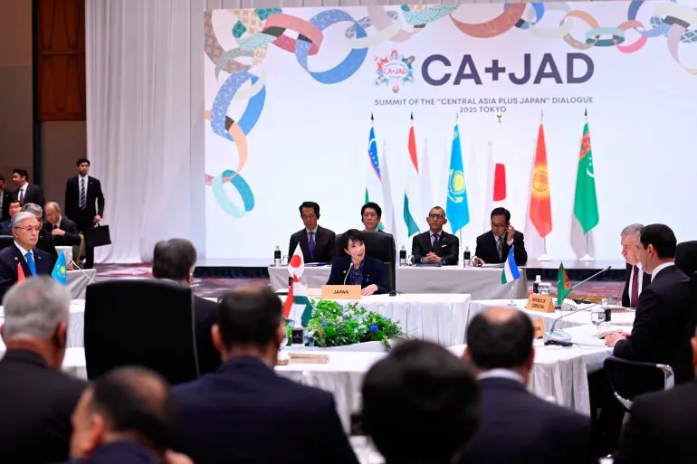 تاكايشي شددت في القمة على الإمكانيات الهائلة التي تتمتع بها آسيا الوسطى