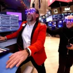 الأسواق الهندية تبدأ 2026 بارتفاع طفيف للأسهم وتراجع الروبية