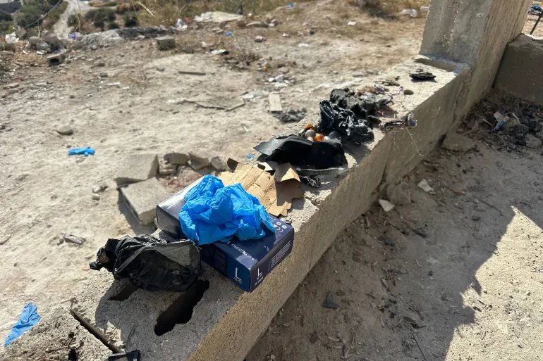 صورة ٦/ فاطمة محمود نيوز عربي جنين فلسطين /بقايا قصف الاحتلال للشهداء والمنزل في حرش السعادة في جنين