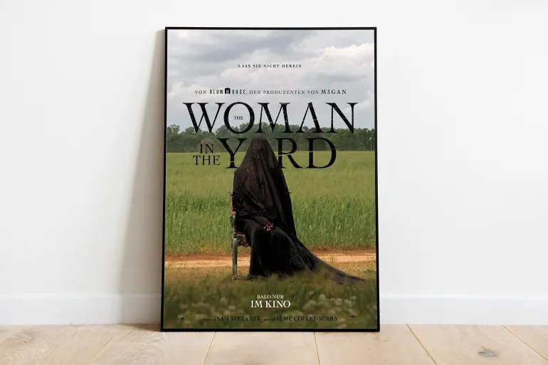 ملصق فيلم "المرأة في الفناء الخلفي"