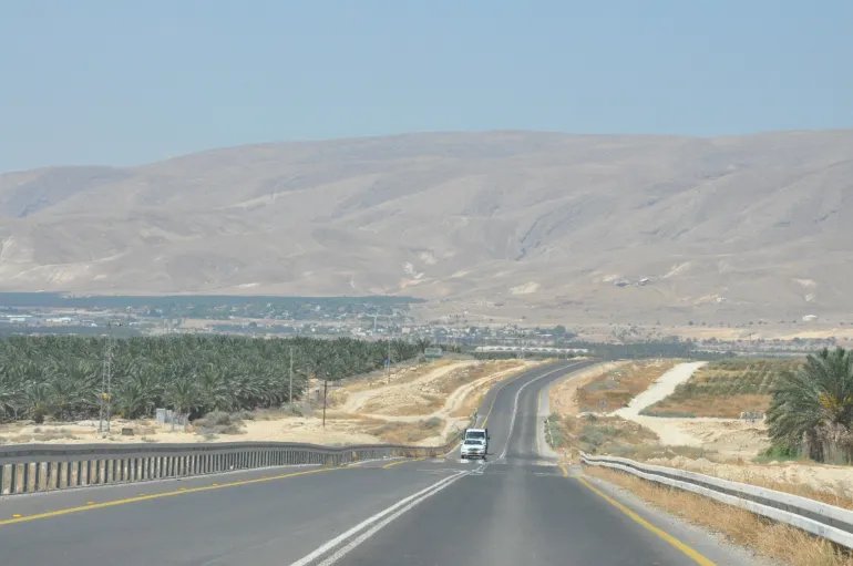 صورة 7 مساحات مفتوحة من الأغوار الشمالية، حيث يهدد 