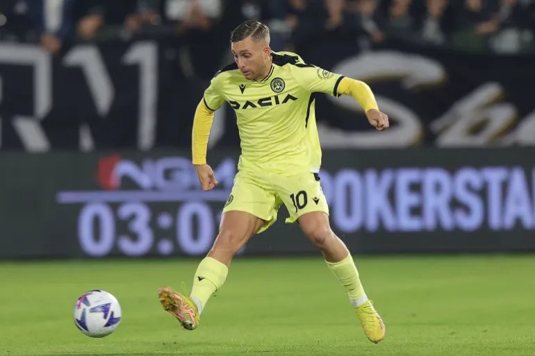 LA SPEZIA, ITALY - NOVEMBER 08: Gerard Deulofeu Lázaro of Udinese Calcio in action during the Serie A match between Spezia Calcio and Udinese Calcio at Stadio Alberto Picco on November 8, 2022 in La Spezia, Italy. (Photo by Gabriele Maltinti/Getty Images)