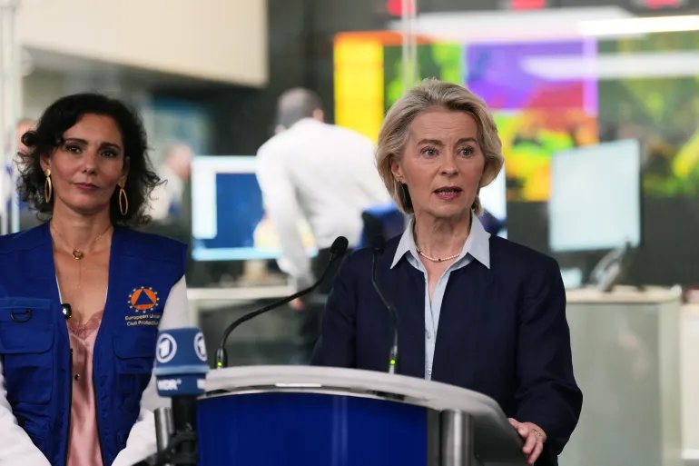 European Commission President Ursula von der Leyen (C) delivers a statement alongside EU Commissioner for Equality, Preparedness and Crisis Management Hadja Lahbib (L) during a visit to the European Emergency Response Coordination Centre in Brussels on August 31, 2026.