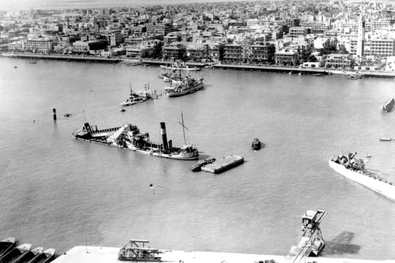 Photograph of Scuttled ships blocking the entrance to the Suez canal at Port Said during the Six-Day War between Israel and Egypt. Dated 20th Century (Photo by: Universal History Archive/Universal Images Group via Getty Images)