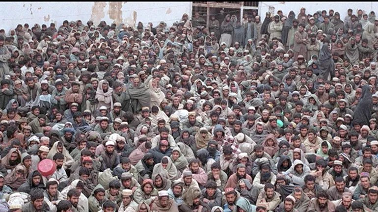 بعد سقوط حكم طالبان عام 2001، يوثق الفيلم أعمال انتقام بحق مقاتلين من الحركة، بينها مقتل سجناء في صحراء دشت ليلي ونقل آخرين إلى سجون سرية وغوانتانامو
