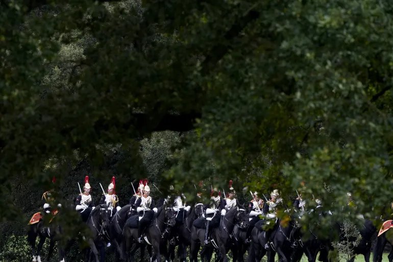 WINDSOR, ENGLAND - SEPTEMBER 17: Members of the Household Cavalry Mounted Regiment at Windsor Castle ahead of the arrival of US President Donald Trump and First Lady Melania Trump on day one of their second state visit to the UK on September 17, 2025 in Windsor, England. (Photo by Jordan Pettitt - WPA Pool/Getty Images)