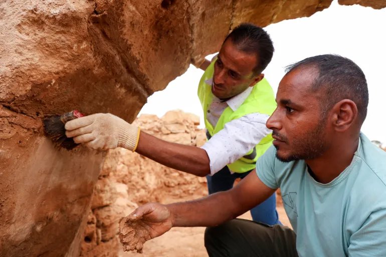 سباق مع الزمن لإنقاذ موقع "قصور الغليثة" الأثري غرب بنغازي