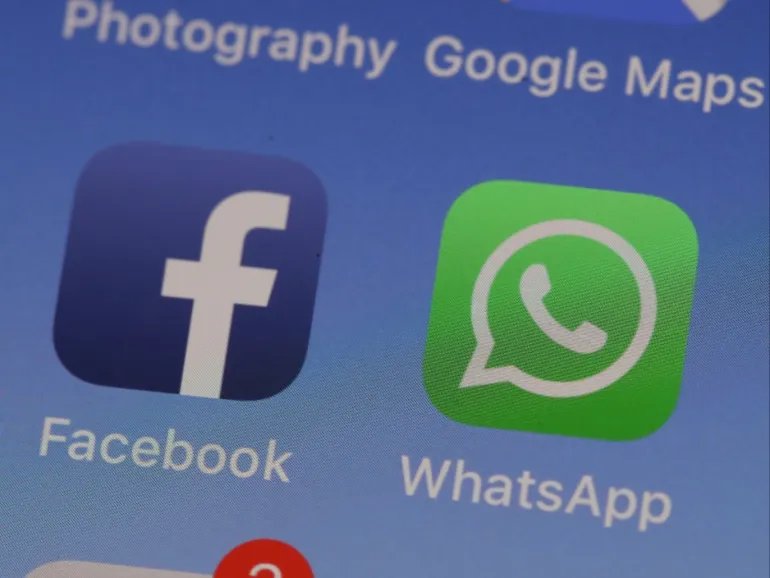 SAN ANSELMO, CALIFORNIA - MAY 14: The WhatsApp messaging app is displayed on an Apple iPhone on May 14, 2019 in San Anselmo, California. Facebook owned messaging app WhatsApp announced a cybersecurity breach that makes users vulnerable to malicious spyware installation iPhone and Android smartphones. WhatsApp is encouraging its 1.5 billion users to update the app as soon as possible. (Photo Illustration by Justin Sullivan/Getty Images)== FOR NEWSPAPERS, INTERNET, TELCOS