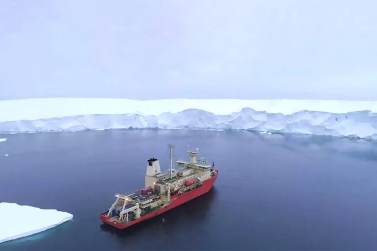 mage caption (above): The R/V Nathaniel B. Palmer photographed from a drone at Thwaites Glacier ice front in February 2019. (Credit: Alexandra Mazur/University of Gothenburg).