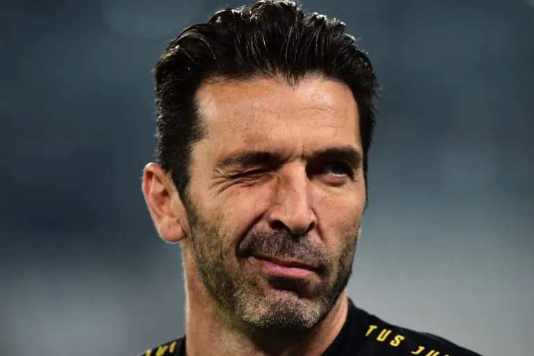 Soccer Football - Serie A - Juventus v Hellas Verona - Allianz Stadium, Turin, Italy - October 25, 2020 Juventus' Gianluigi Buffon before the match REUTERS/Massimo Pinca
