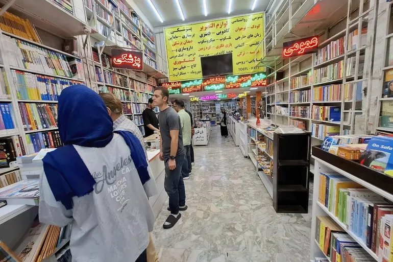 أسعار الكتب المساعدة ارتفعت بنسبة 700% خلال عامين فقط (نيوز عربي)