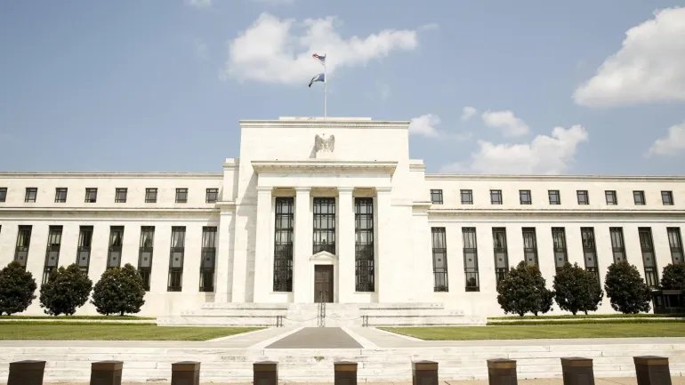 The Federal Reserve building in Washington September 1, 2015. Central bankers from around the world are telling their American counterparts that they are ready for a U.S. interest rate hike and would prefer that the Federal Reserve make the move without further ado. REUTERS/Kevin Lamarque