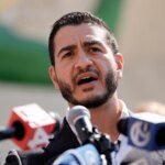 مقامر محترف غيّر قواعد البريميرليغ.. السر وراء تحول برايتون إلى منجم للمواهب والملايين | رياضة