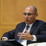 قبل قمة الزمالك والأهلي.. “نيوز عربي” يحاور المغربي الناصيري أول حكم عربي للديربي | رياضة